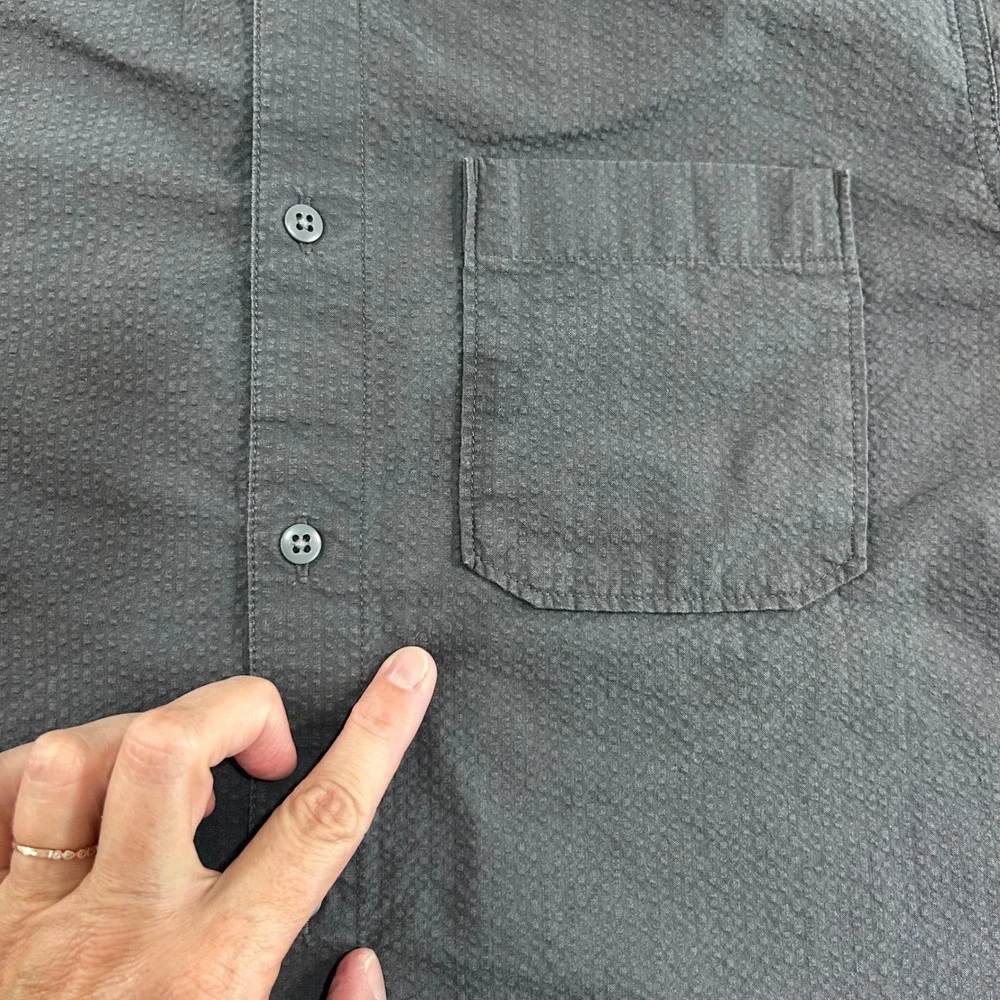 The North Face Button Up Shirt Mens Large Gray Textured Cotton Short Sleeve